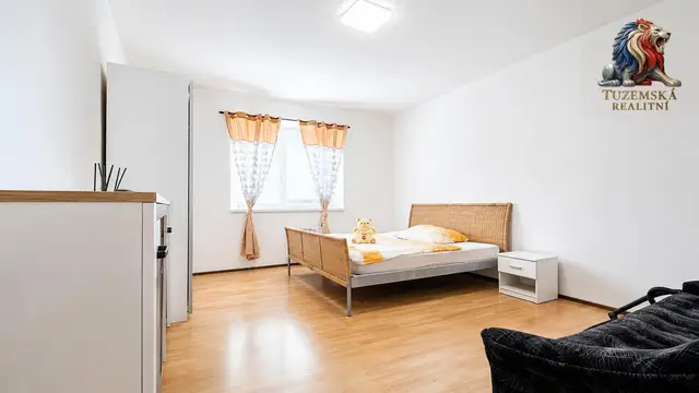 Zrekonstruovaný byt 1+1 s parkovacím stáním, gril zónou a zahradou v Sebranicích u Boskovic. — fotografie 4