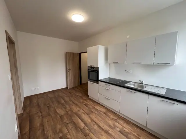 Byt 1+1, 39m2, č.8, Banskobystrická, Šumperk — fotografie 2