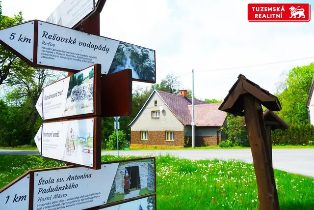 Chalupa v rajské přírodě Jeseníků. Skály, Horní Město, Rýmařov. — fotografie 2