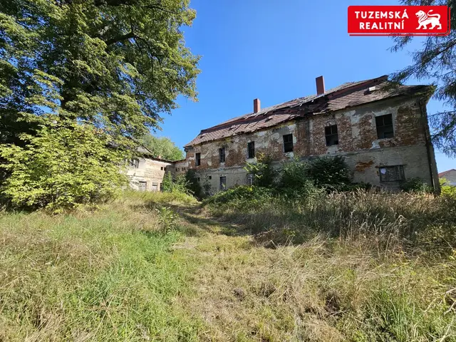 Alzheimer centrum., ubytování, hotel atd, v bývalém zámku v centru Dolní Lutyně u Ostravy, — fotografie 2
