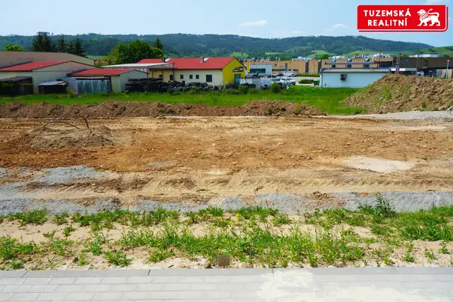 Stavební pozemek č. 5 o  ploše 994 m2 na rodinný dům v Ráječku u Blanska — fotografie 3