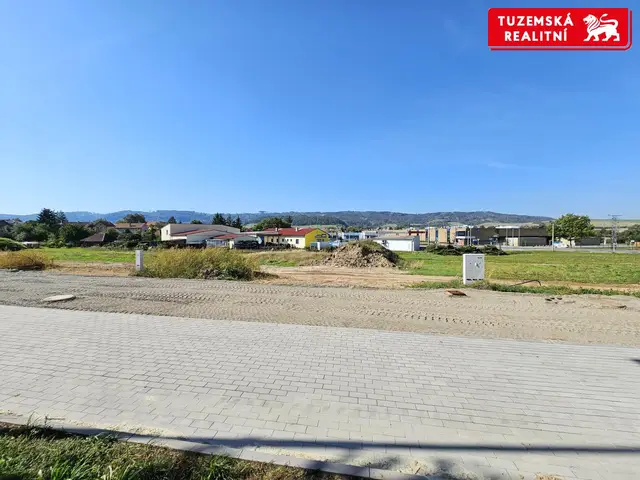 Stavební pozemek č. 6, o ploše 1071 m2 na rodinný dům v Ráječku u Blanska — fotografie 3