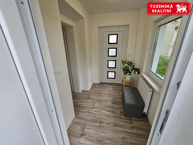 Dům se dvěma zcela samostatnými byty 3+kk a 4+1 v Loučné nad Desnou v Jeseníkách. — fotografie 2