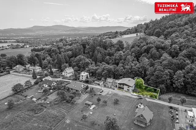 Hledáte chalupu kde je klid, ticho a pohoda? Blízko hor? Tento dům je řešením. 6+1, pozemek 966m2. — fotografie 3