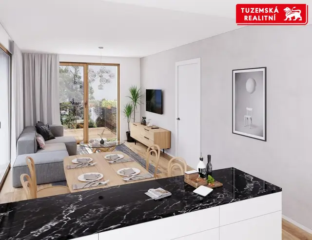Zážitek z bydlení, kde každý den přináší pohled na krásy jižních Čech. Byt 1+kk 30m2. — fotografie 3