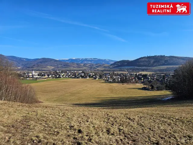 Dům k bydlení, rekreaci či na investici, z osmi rodinných domů ve Velkých Losinách v Jeseníkách.. — fotografie 3