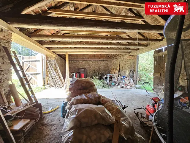 Stodola se zahradou v Rozstání — fotografie 3