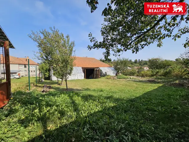 Pozemek se stodolou v centru obce Rozstání, mezi Blanskem a Prostějovem. — fotografie 3
