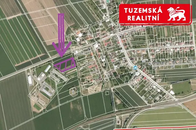 Stavební komerční pozemek 5681m1 na výrobu a skladování v Blatci u Olomouce, — fotografie 2