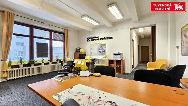 Pronájem 3 kanceláří se zázemím nebo jako ateliér v Boskovicích na ulici Sokolská. — fotografie 5