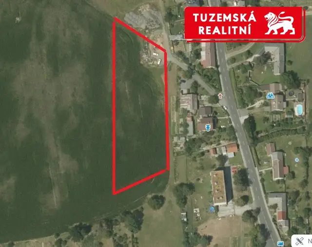 Velký potenciál stavebních pozemků skýtá tento zemědělský pozemek,  Paseka u Šternberka. — fotografie 4