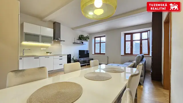 Zrekonstruovaný, vybavený byt 3+kk v centru Boskovic. — fotografie 2