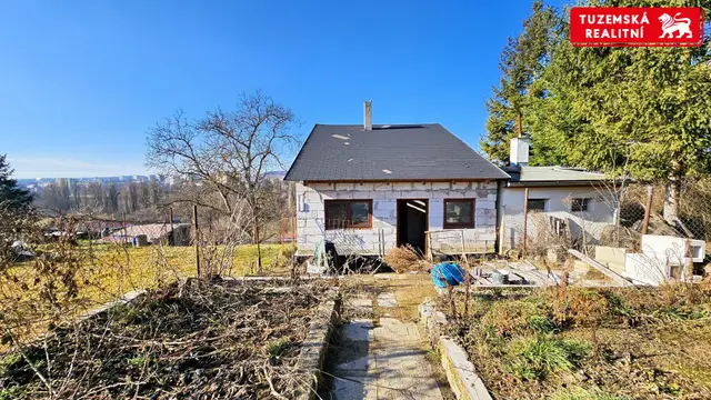Celoročně obyvatelná zděná chata 4+kk v Brně-Řečkovicích. — fotografie 2