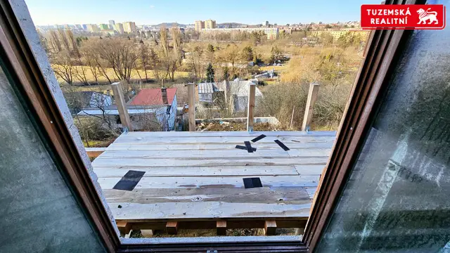 Celoročně obyvatelná zděná chata 4+kk v Brně-Řečkovicích. — fotografie 5