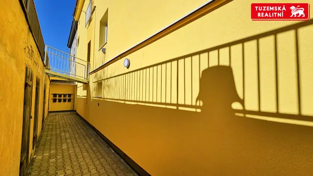 Zrekonstruovaný byt 2+1 k pronájmu, Letovice, ulice Nová. — fotografie 3