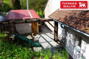 Zrekonstruovaný rodinný dům 3+1, s garáží, s terasou, s uzavřeným dvorkem ve Svitávce.