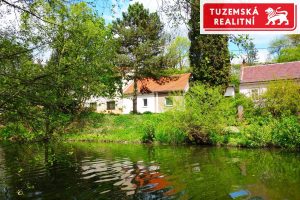 Zrekonstruovaný rodinný dům 3+1, s garáží, s terasou, s uzavřeným dvorkem ve Svitávce.