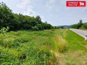 Stavební pozemek na výrobní a skladovací haly, kanceláře atd. v Šebrově mezi Blanskem a Brnem.
