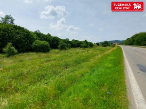 Stavební pozemek na výrobní a skladovací haly, kanceláře atd. v Šebrově mezi Blanskem a Brnem.
