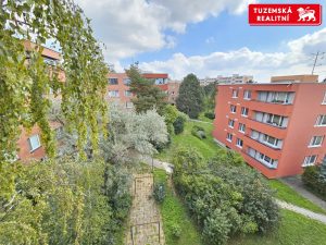 Pronájem pěkného částečně vybaveného bytu 2+kk, 53m2, s balkónem v Brně na Lesné.