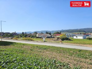 Stavební pozemek č. 6, o ploše 1071 m2 na rodinný dům v Ráječku u Blanska