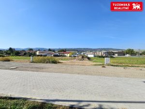 Stavební pozemek č. 6, o ploše 1071 m2 na rodinný dům v Ráječku u Blanska
