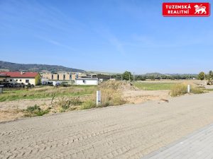 Stavební pozemek č. 6, o ploše 1071 m2 na rodinný dům v Ráječku u Blanska