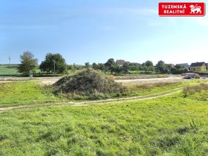 Stavební pozemek č. 6, o ploše 1071 m2 na rodinný dům v Ráječku u Blanska