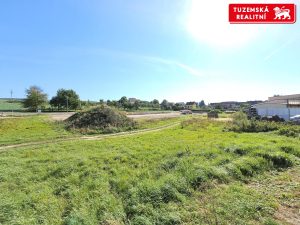 Stavební pozemek č. 6, o ploše 1071 m2 na rodinný dům v Ráječku u Blanska