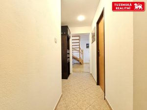Velký, pěkný, mezonetový byt 4+kk o 101m2, s balkónem a hezkým výhledem v Blansku.