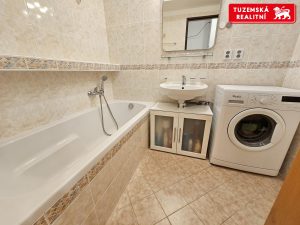 Velký, pěkný, mezonetový byt 4+kk o 101m2, s balkónem a hezkým výhledem v Blansku.