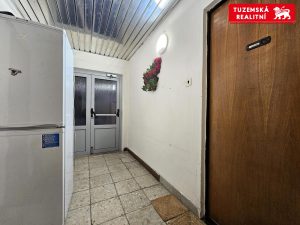 Družstevní byt 1+1, se 2 lodžiemi s hezkým výhledem na Olomouc, na ulici Politických vězňů.