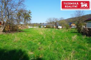 Prodej stavebního pozemku, slunný, na rovině, v blízkosti zámeckého parku a parku Velký Kosíř.