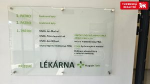 Pronájem bytu 2+kk s velkou terasou v novostavbě v Boskovicích na Růžovém náměstí.