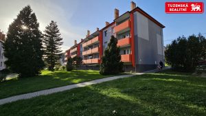 Pěkný zrekonstruovaný byt 2+1 o 59m2, v hezkém revitalizovaném bytovém domě ve Velkých Opatovicích.