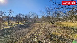 Stavební pozemek, Brno- Líšeň, ulice Střelnice a Habří, na rodinné domy.